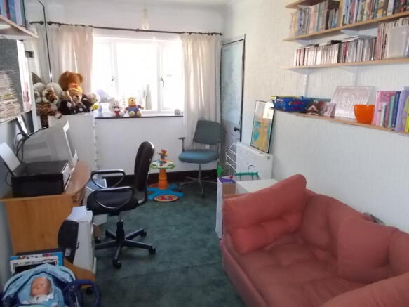 Photo 8