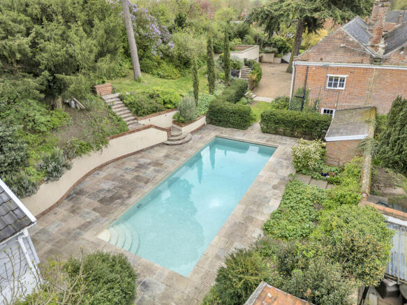 Pool & Patio