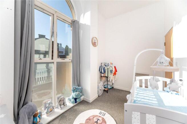 2 bed Apartment for sale Image 11