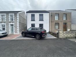 406, Middle Road, Gendros, Swansea SA5 8EJ