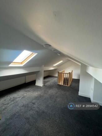 1 bed House Share to rent Image 6