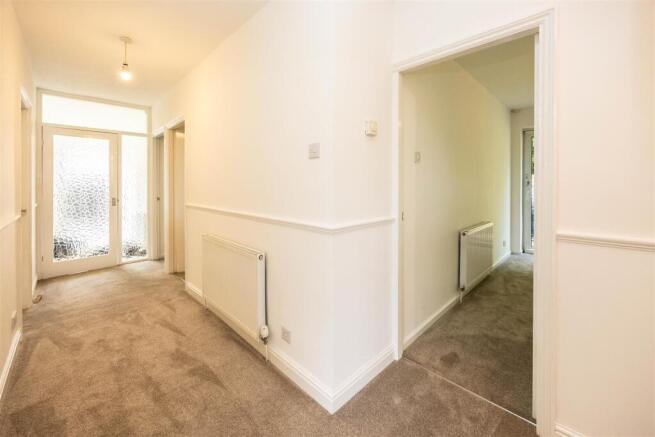 4 bed House for sale Image 10