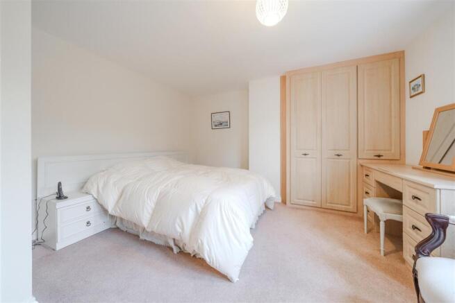 Bedroom 4-4.jpg