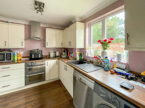 Allen Road, Hedge End photo 5