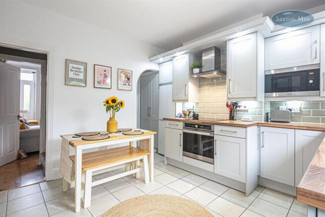 3 bed Terraced for sale Image 4