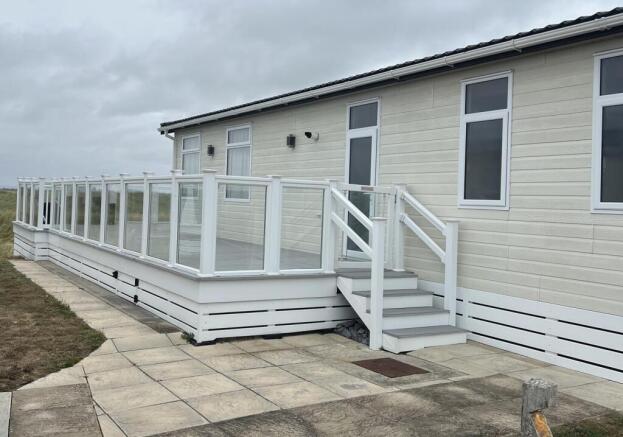 3-bed caravan on Seal Bay Resort, Warners Lane, Selsey, Chichester, West Sussex, PO20 9EL, £115,000