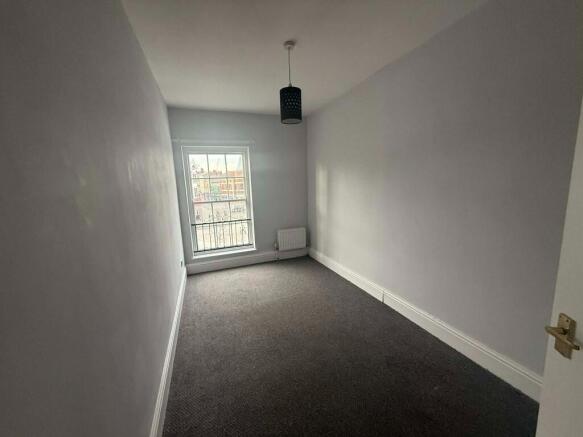 1 bed Flat to rent Image 6