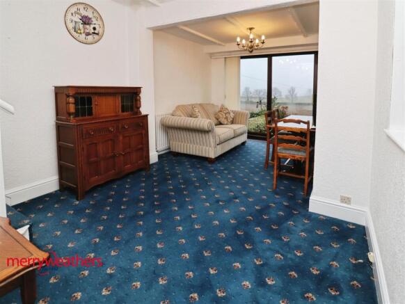 3 bed Semi-Detached for sale Image 7