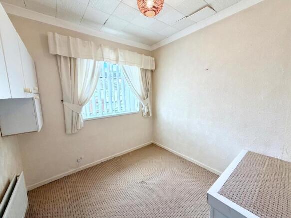 3 bed Semi-Detached for sale Image 11
