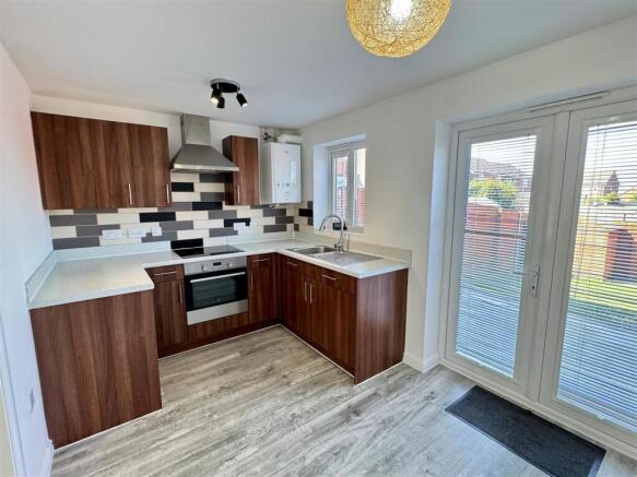12 Bownder Treveli Kitchen