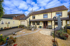 2, High Street, Edgmond, Newport TF10 8JW