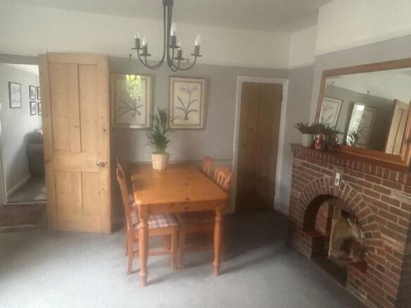 Landermere Road, Thorpe-le-soken photo 5