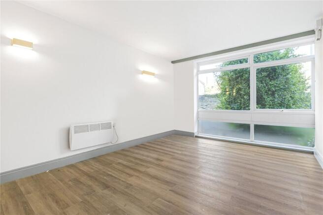 Studio Room