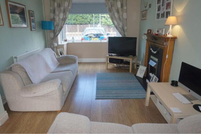 Lounge/Dining Room