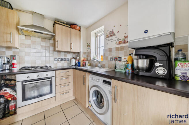 29e745a2e8da4158a5eaa9507cc65ec4