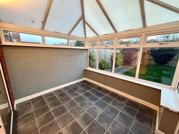 Teal Close conservatory.jpg