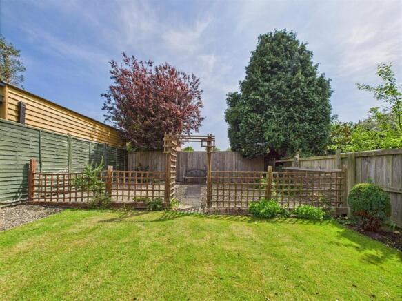 3 bed Semi-Detached for sale Image 12