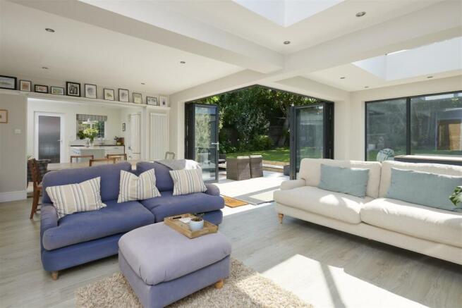 OPEN PLAN LIVING
