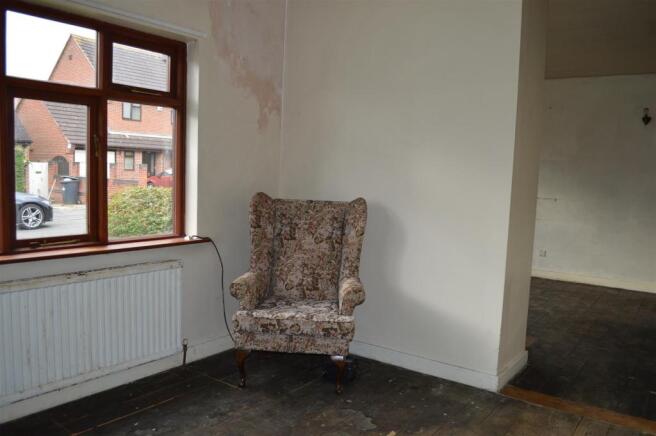 Dining/Sitting Room.