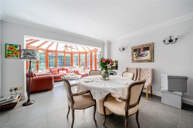 Stokesheath Road, Oxshott, KT22 photo 4