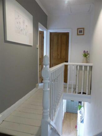 FIRST FLOOR STAIRS