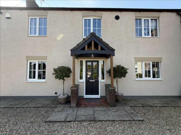 ENTRANCE PORCH