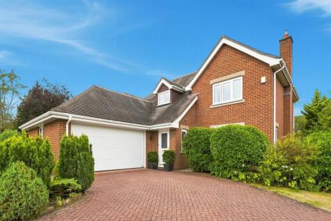 Lindrick Close, Macclesfield SK10 2UG