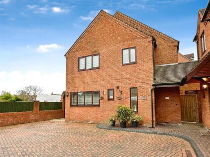 Globe Court, Evesham Street, Alcester