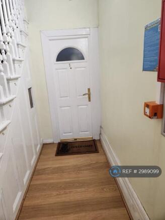 1 bed Flat Share to rent Image 6