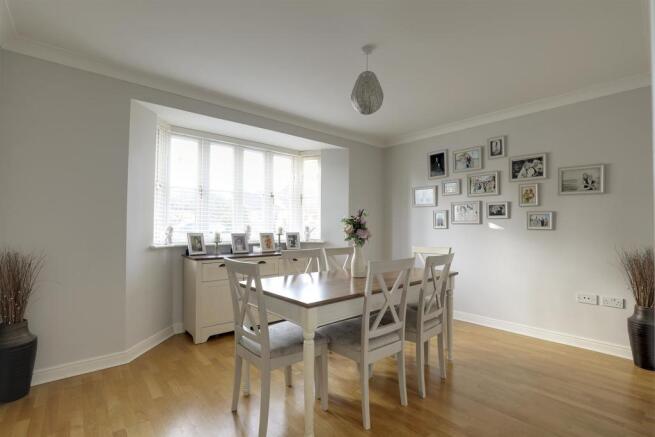 DiningRoom.jpg