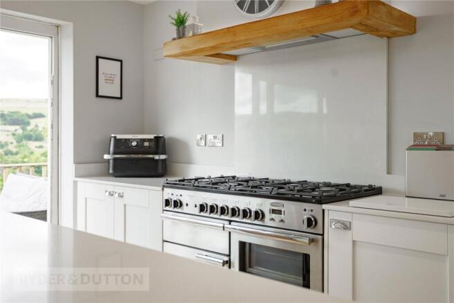 3 bed Detached Bungalow for sale Image 9