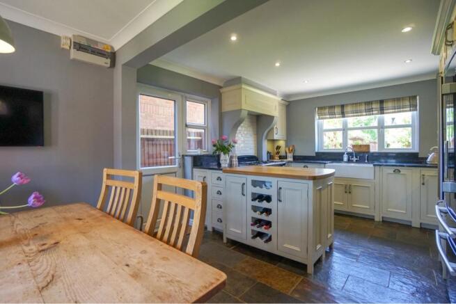 Kitchen / Breakfast