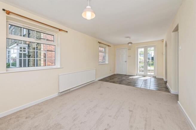2 bed Detached for sale Image 5