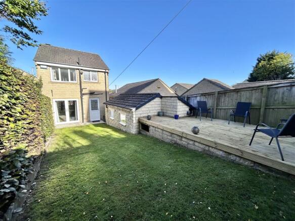 Inkerman Way, Huddersfield, HD8 8UU photo 2