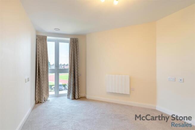 1 bed Apartment for sale Image 5