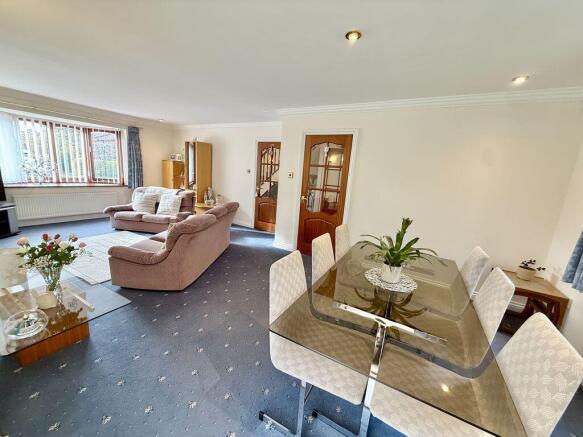 Rubens Close, Marple Bridge photo 4