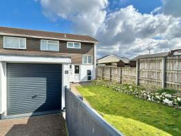 3, Poundsland, Broadclyst EX5 3HB