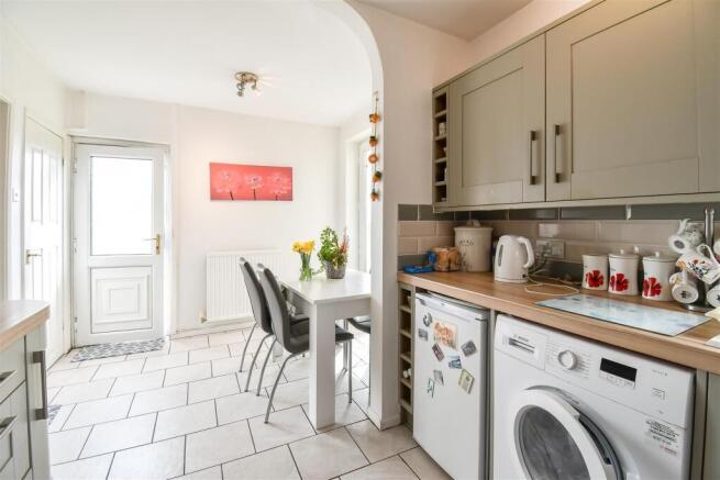 Kitchen / Dining