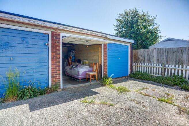 Rowan Close, Portslade, BN41 photo 4