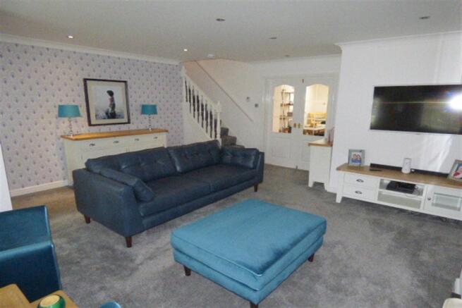 Lounge b
