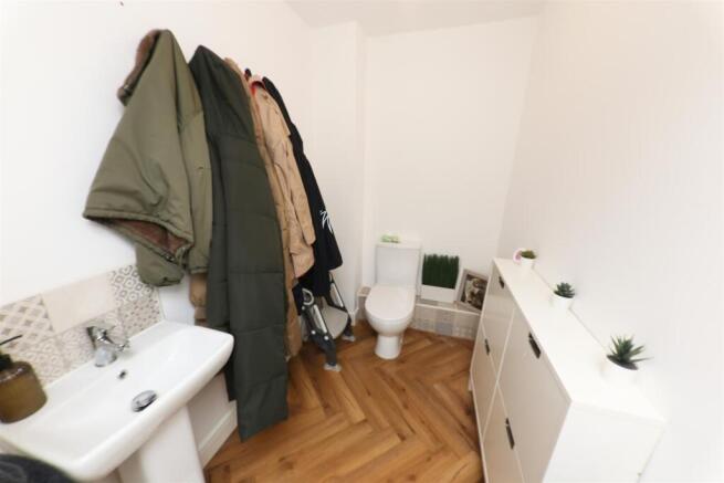 4 bed Town House for sale Image 7