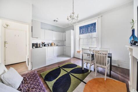 Shooters Hill Road, Blackheath, London, SE3