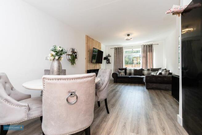 Sitting/Dining Room