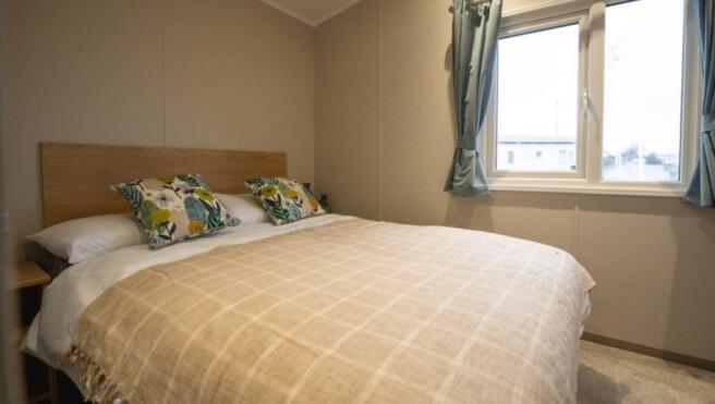 Victory Willow Main Bedroom At Breydon Water Holid