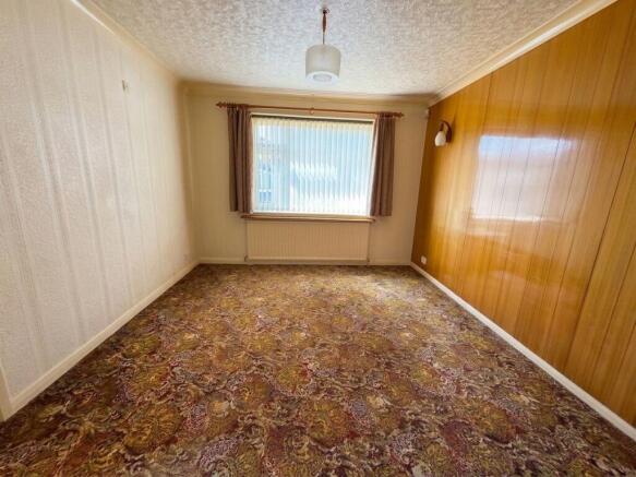 3 bed Semi-Detached for sale Image 6