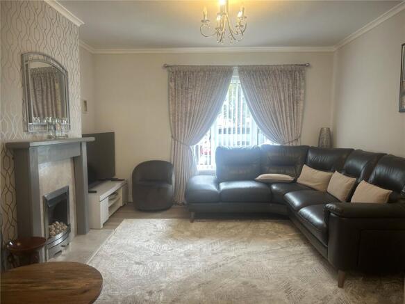 2 bed Semi-Detached for sale Image 7