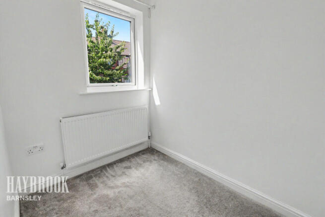 3 bed Terraced for sale Image 8