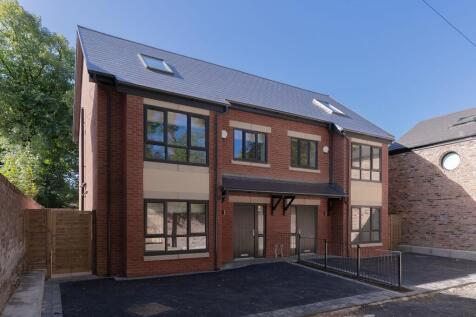 Moseley Road, Fallowfield, M14