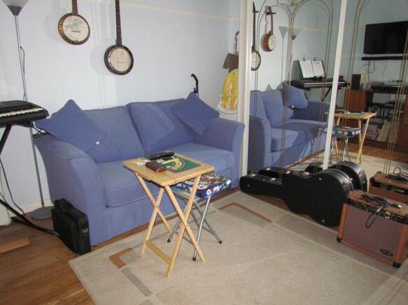 Photo 10