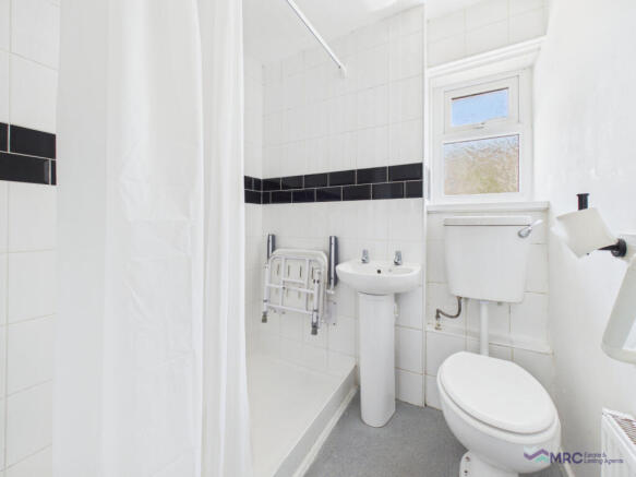 1 bed Flat to rent Image 9